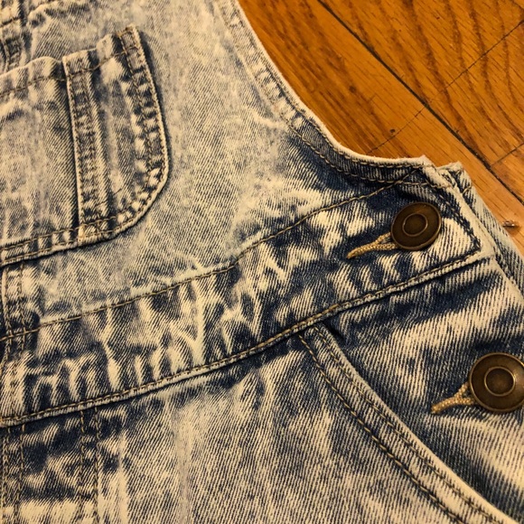 F21 acid wash overall shorts - Picture 3 of 3